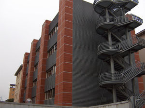 escalera exterior emergencia